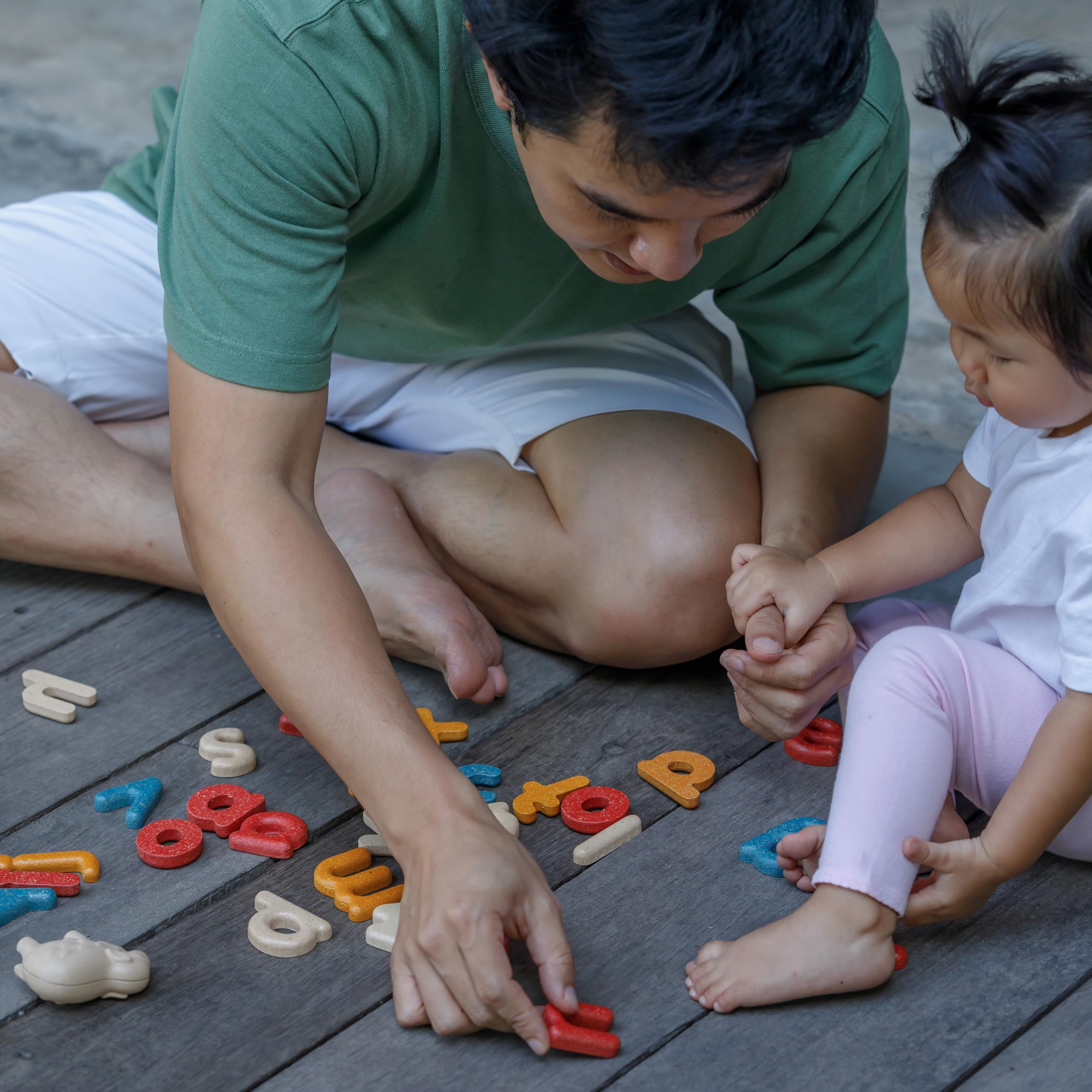 PlanToys Wooden A–Z Alphabet & Hand Sign Learning Toy